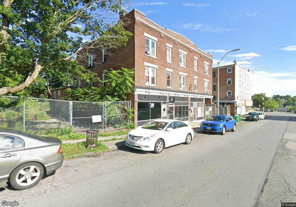 4 S Clinton St unit 1, Poughkeepsie, NY 12601 - photo 1