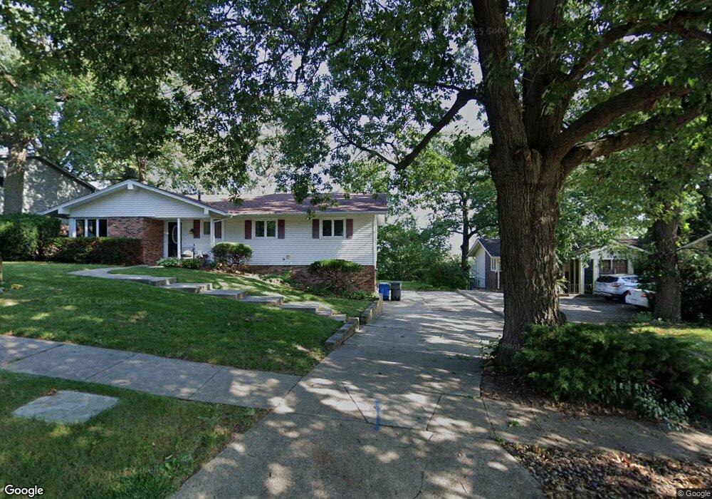 3401 Skyline Dr, Des Moines, IA 50310 - photo 1