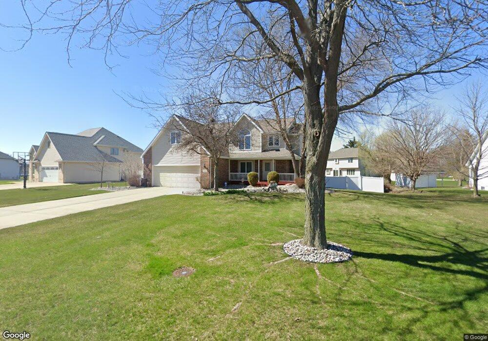 2369 Stonebrook Ct, Flushing, MI 48433 - photo 1