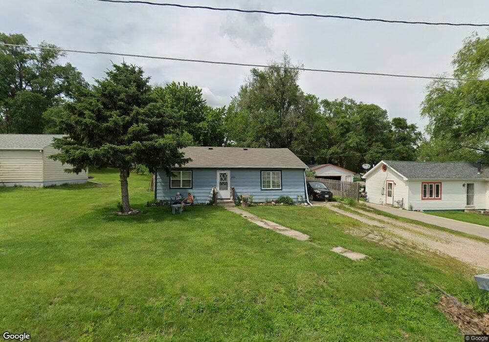 2720 E Aurora Ave, Des Moines, IA 50317 - photo 1