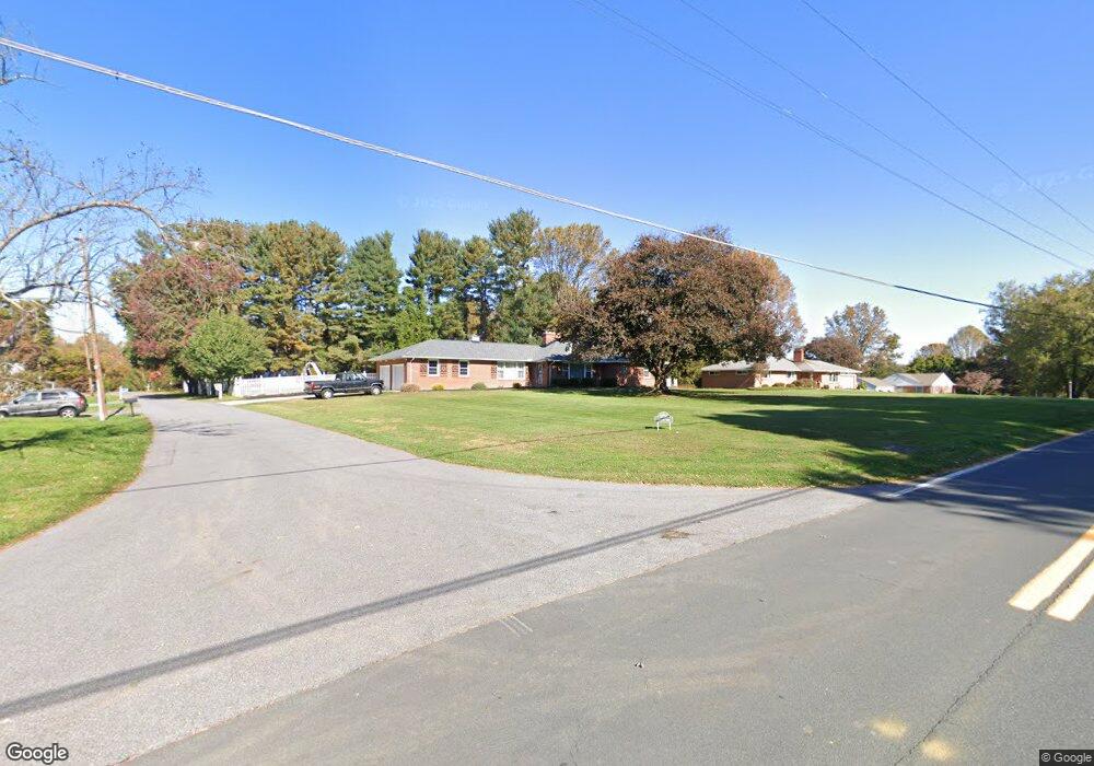 5758 Oakland Rd, Sykesville, MD 21784 - photo 1