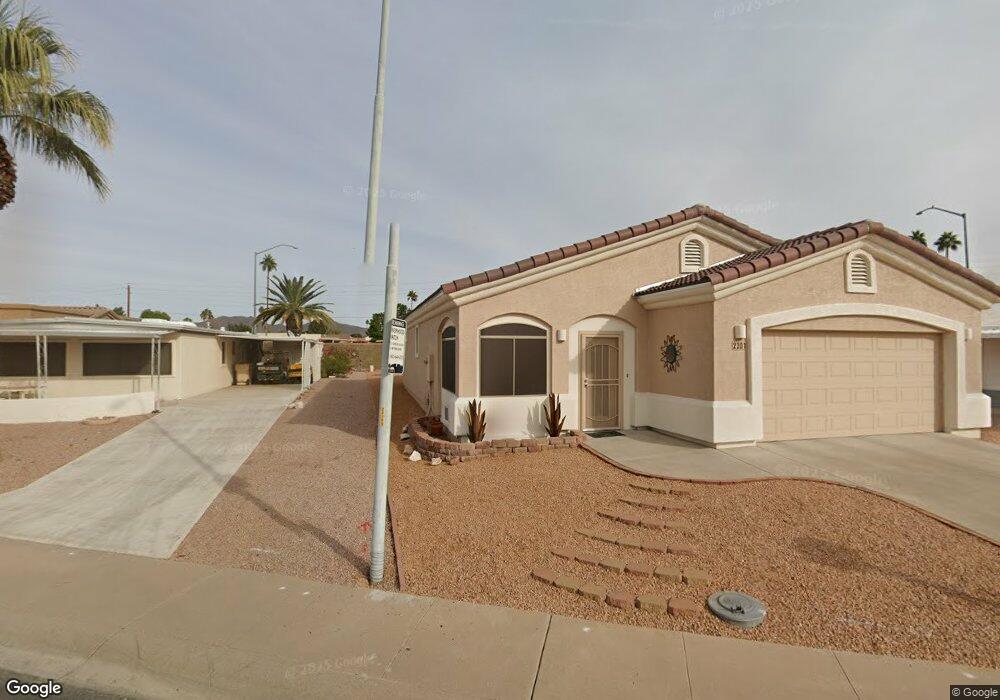 2201 N Shannon Way unit 1, Mesa, AZ 85215 - photo 1