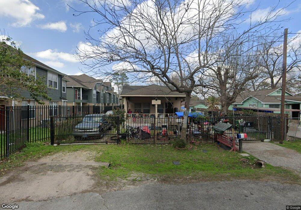 617 Warner St, Houston, TX 77022 - photo 1