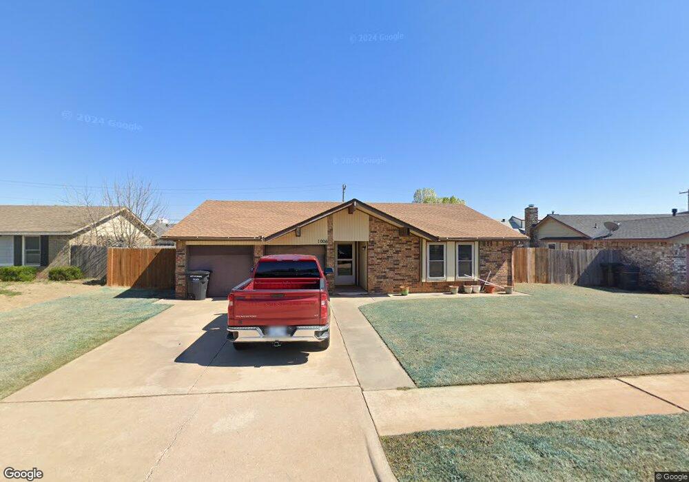 1006 N Lincoln Ave, Moore, OK 73160 - photo 1
