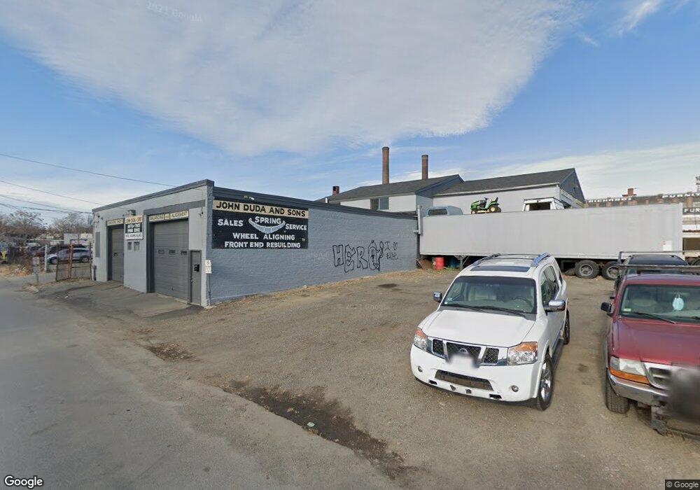 19 Bennett St, Lawrence, MA 01841 - photo 1