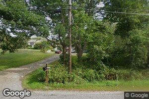 28 Bartlett Rd, Kittery, ME 03905