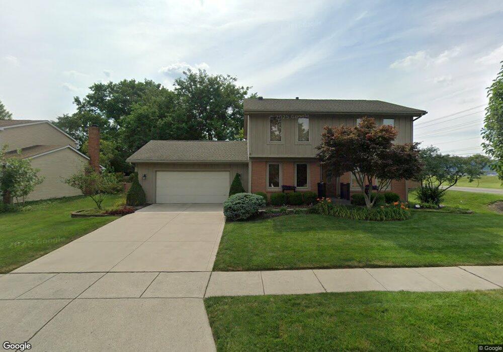 5699 Moorgate Dr, Columbus, OH 43235 - photo 1