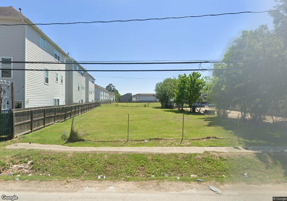 719 Link Rd, Houston, TX 77009 - photo 1