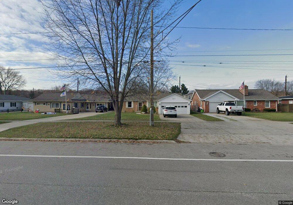 3511 10th Ave, Port Huron, MI 48060 - photo 1