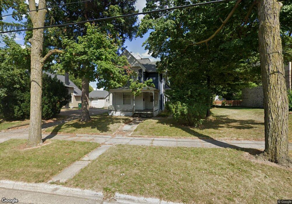 826 N Chestnut St unit 1, Lansing, MI 48906 - photo 1