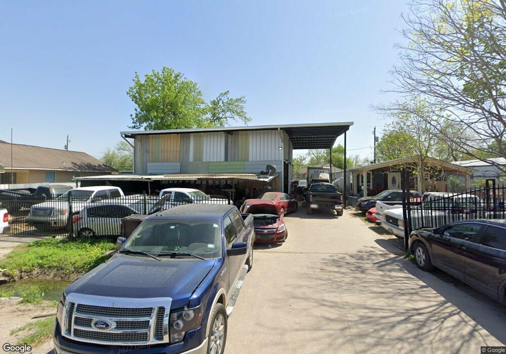 2430 Warwick Rd, Houston, TX 77093 - photo 1