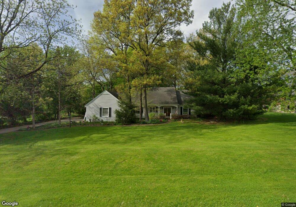 2751 Mackintosh Ln, Bloomfield Hills, MI 48302 - photo 1