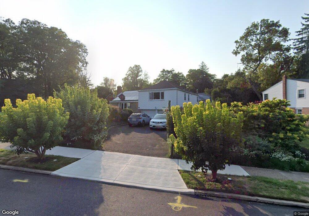 1605 Hillcrest Rd, Glenside, PA 19038 - photo 1