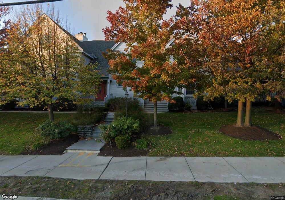 1111 Beacon St unit 1, Newton Highlands, MA 02461 - photo 1