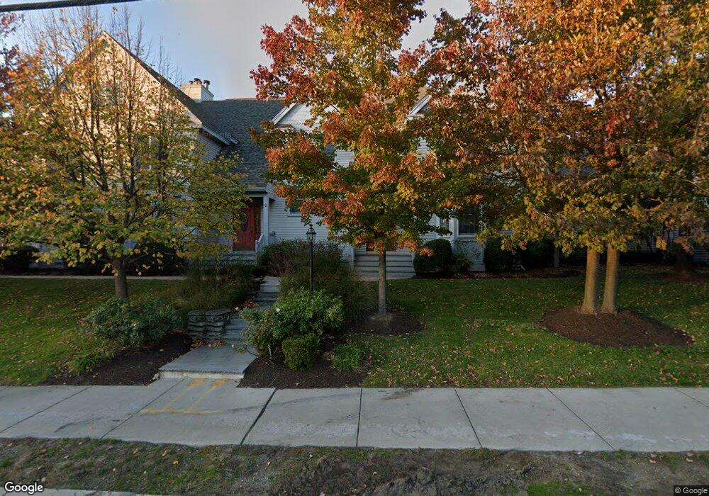 1111 Beacon St unit 4,1111, Newton Highlands, MA 02461 - photo 1