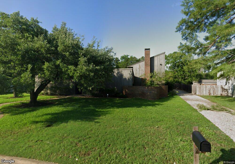 1802 Shadowwood Dr, College Station, TX 77840 - photo 1