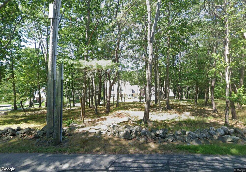 456 Shore Rd, Cape Neddick, ME 03902 - photo 1