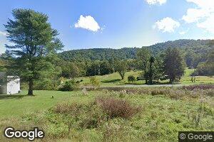 32 Aileen Rd, Flint Hill, VA 22627