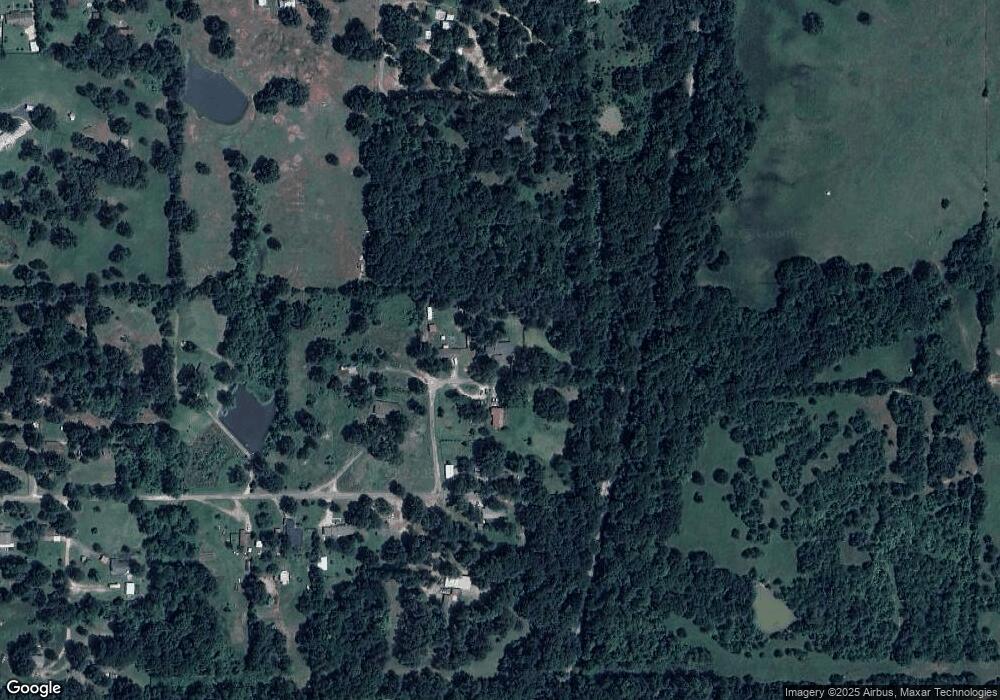 1229 N Tanglewood Ln, Hugo, OK 74743 - photo 1