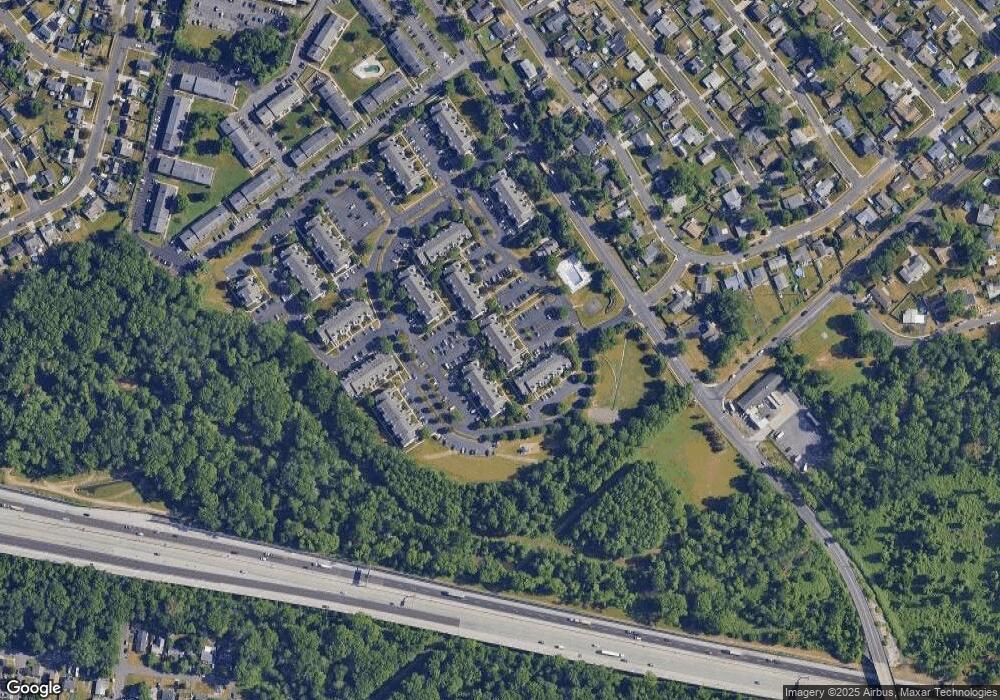 71 Pamela Ct unit 407, Levittown, PA 19057 - photo 1