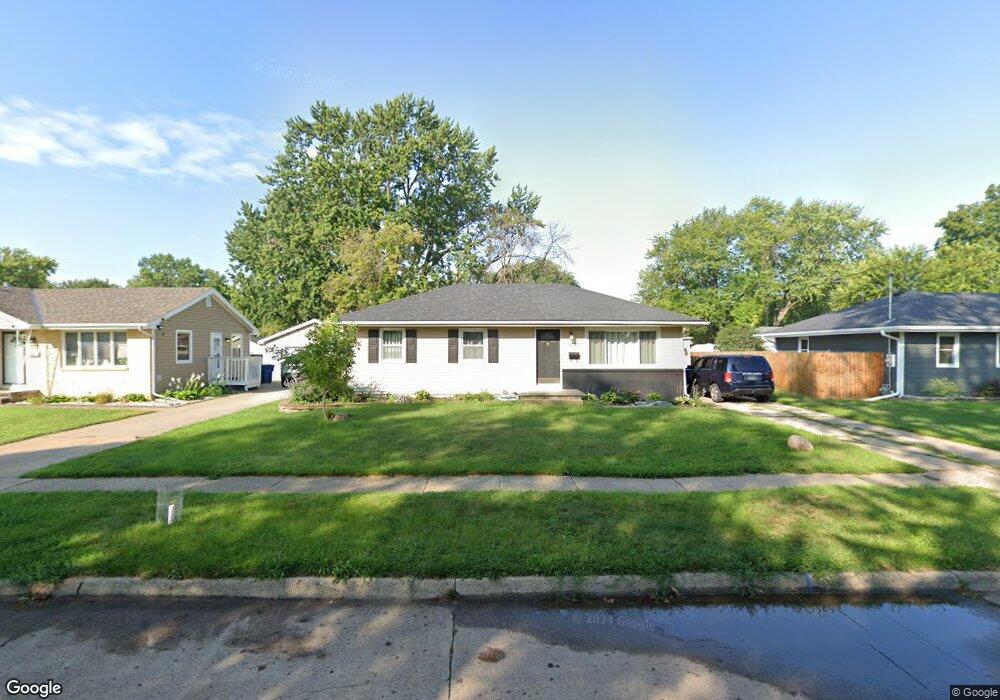 4820 Lyndale Dr, Des Moines, IA 50310 - photo 1