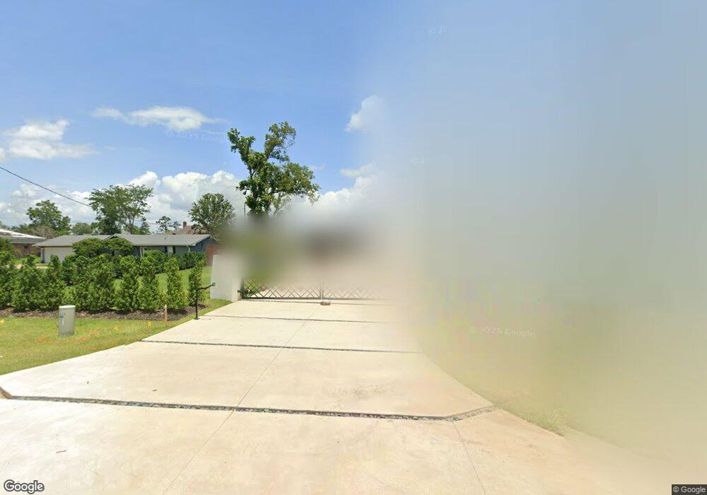 4221 W Prien Lake Rd, Lake Charles, LA 70605 - photo 1