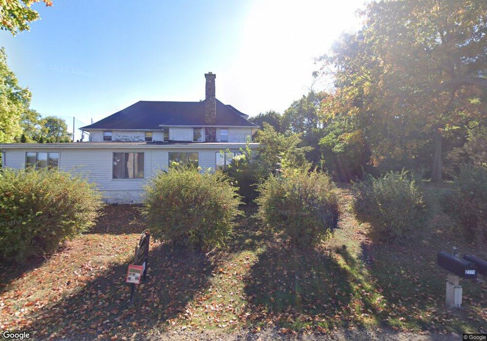 2173 Klingensmith Rd, Bloomfield Hills, MI 48302 - photo 1