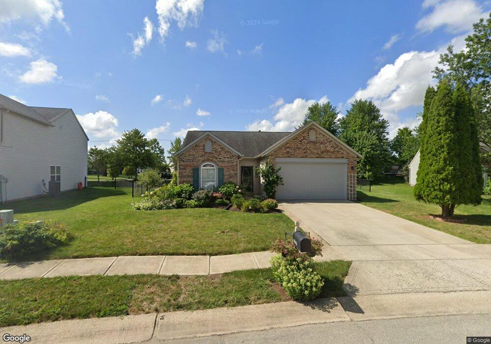 10643 Summerwood Ln, Fishers, IN 46038 - photo 1