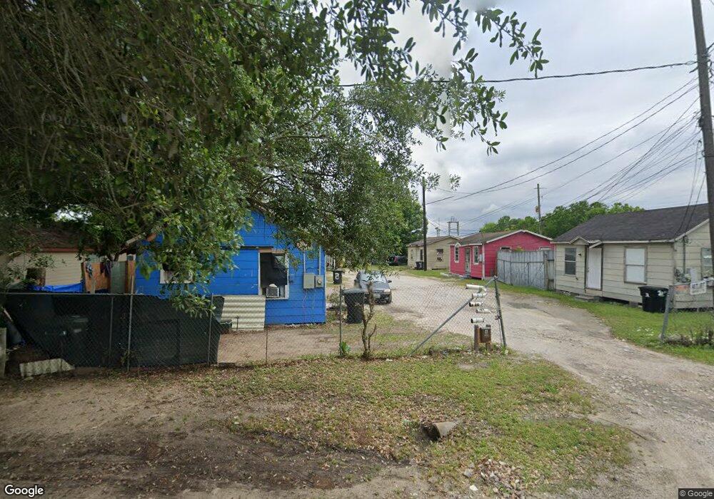 651 Dillard St unit 1, Houston, TX 77091 - photo 1