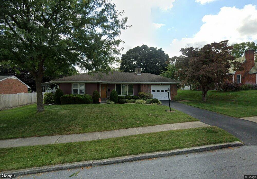 323 Harrison Ave, Waynesboro, PA 17268 - photo 1