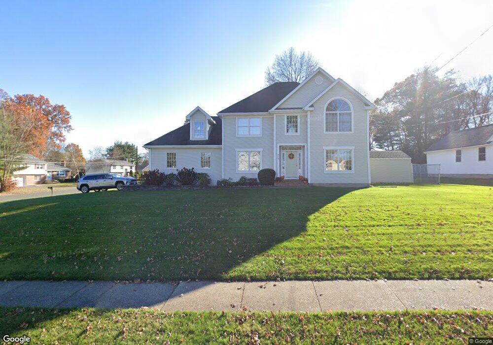 589 Nott St, Wethersfield, CT 06109 - photo 1