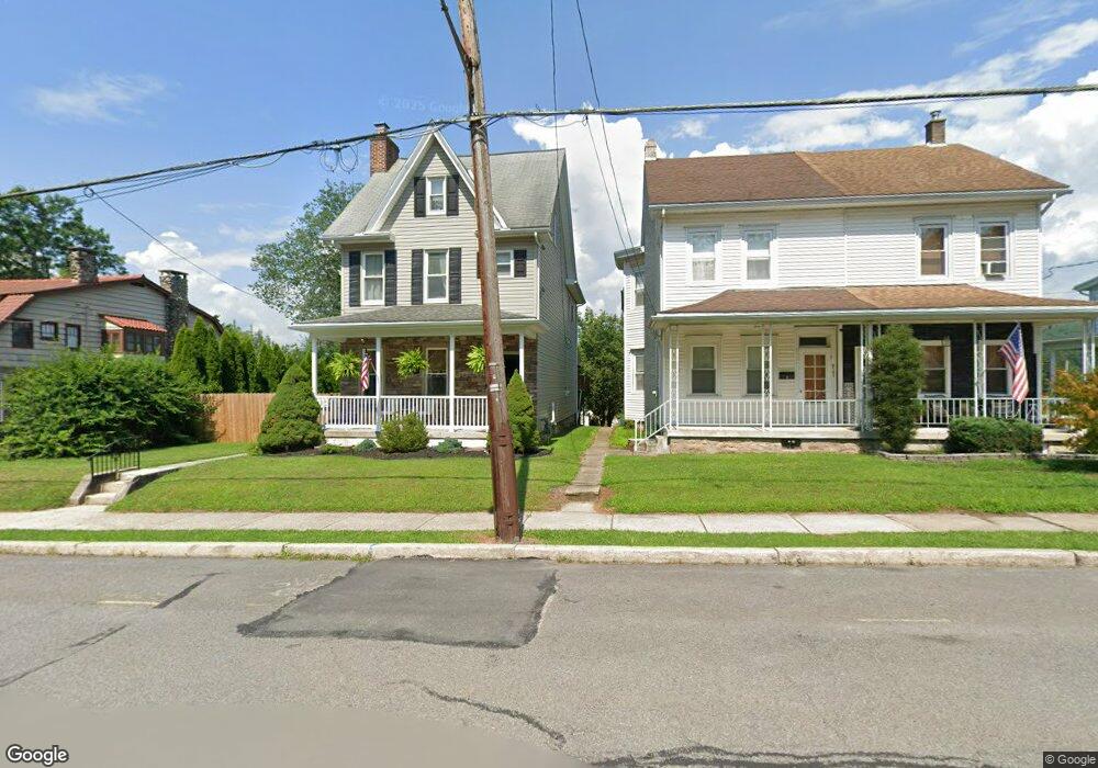 813 Center St, Jim Thorpe, PA 18229 - photo 1