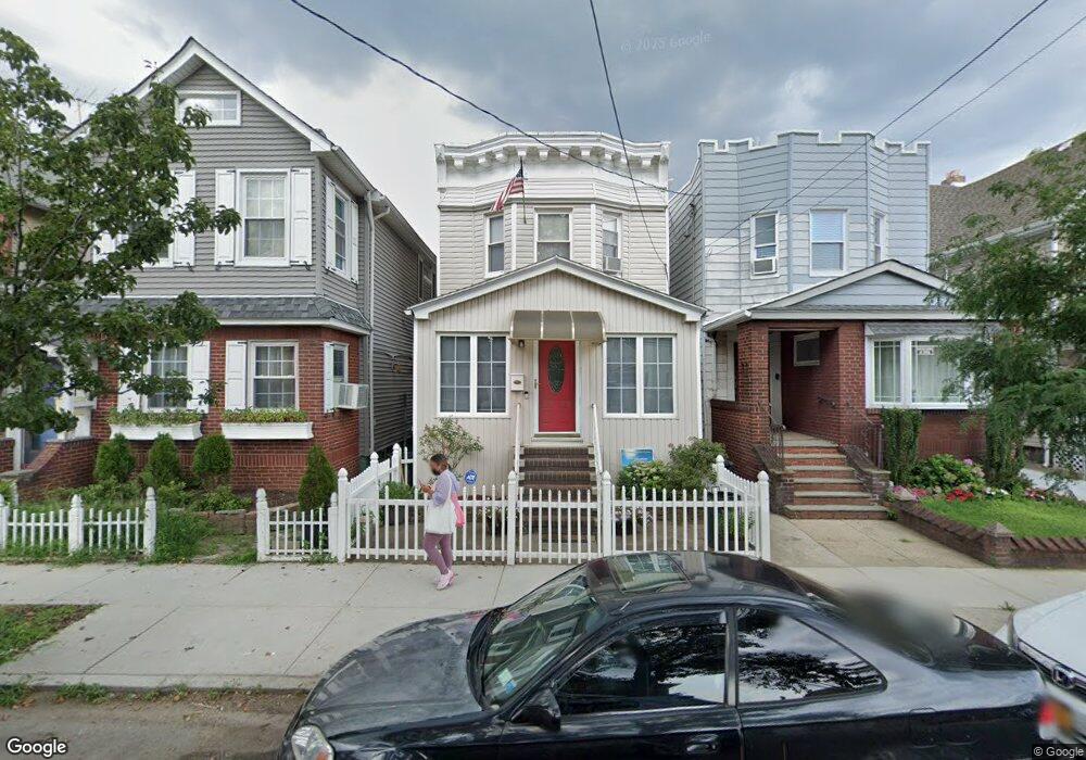 87-53 110th St, Richmond Hill, NY 11418 - photo 1