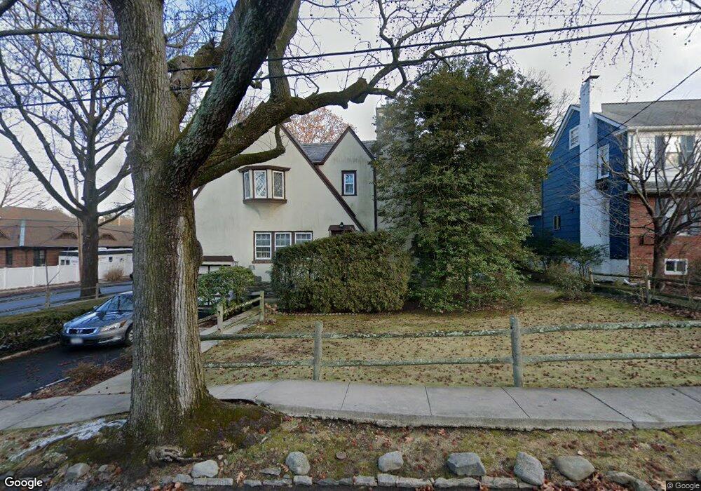 164 Chatfield Rd, Bronxville, NY 10708 - photo 1