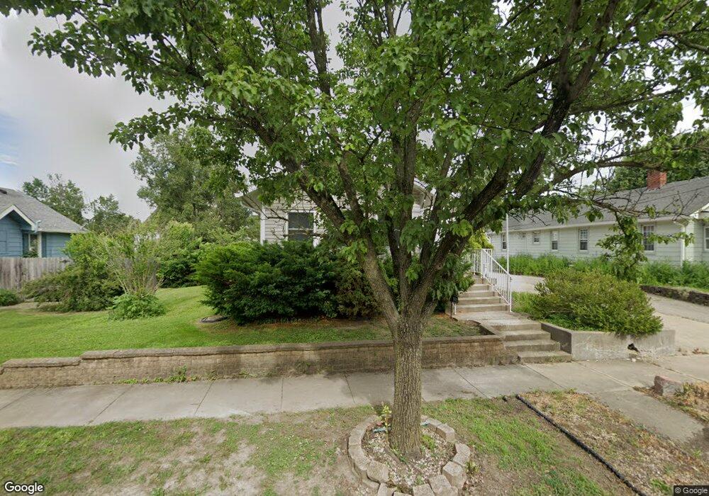 901 Walnut St, Franklin, IN 46131 - photo 1