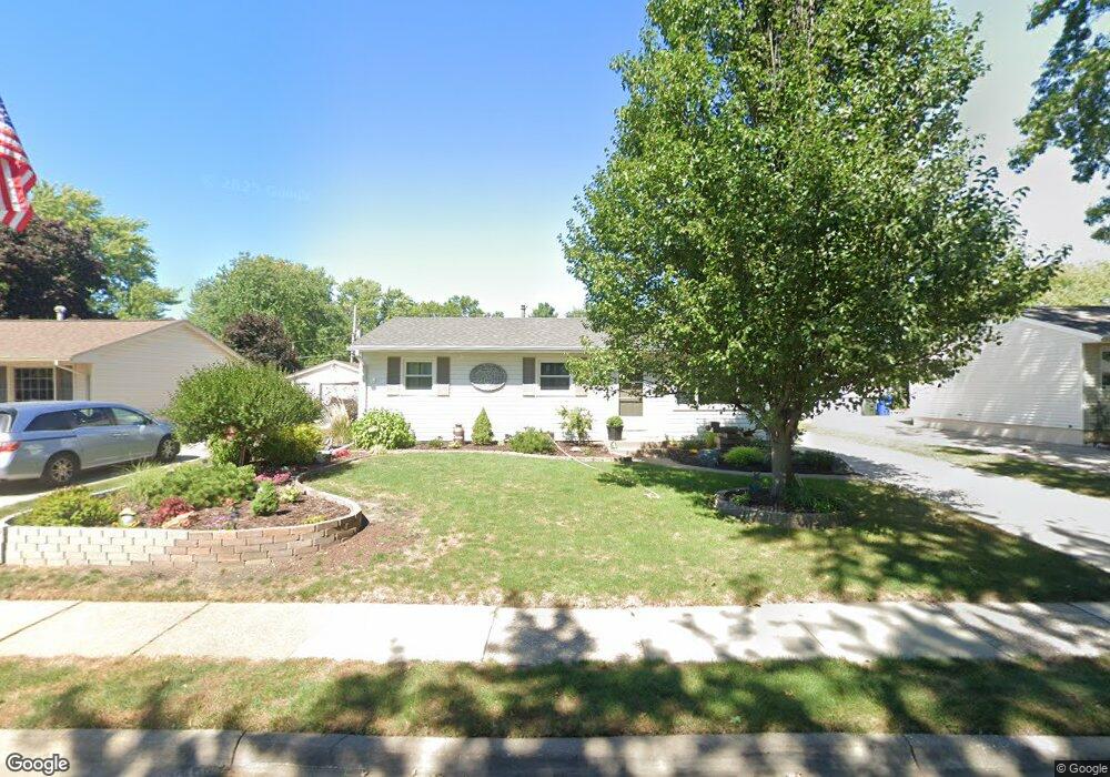 2206 W 34th St, Davenport, IA 52806 - photo 1