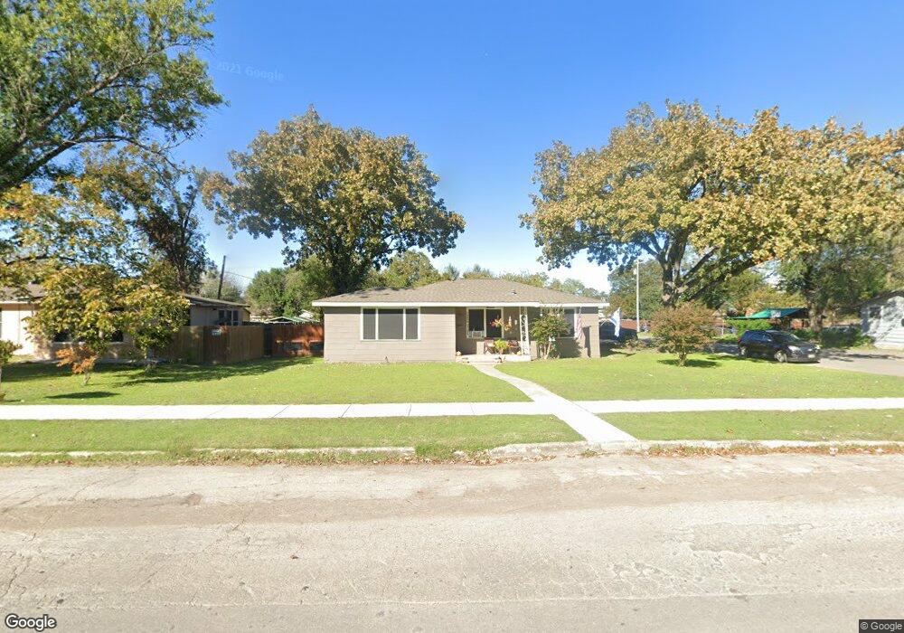 1024 E Cedar St, Seguin, TX 78155 - photo 1