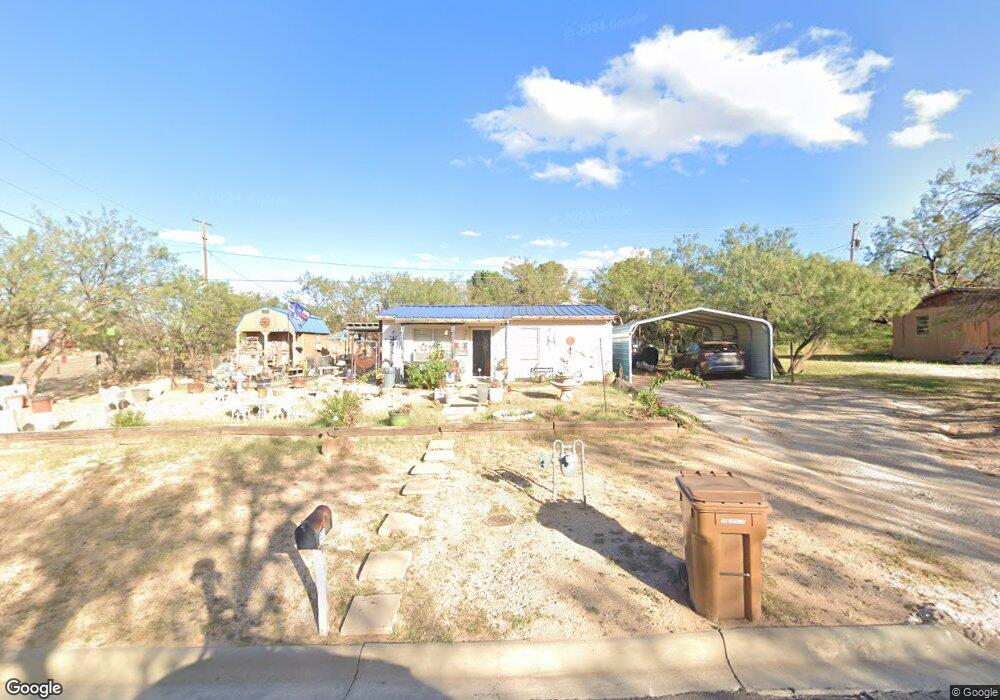 901 Abrams St, Big Spring, TX 79720 - photo 1