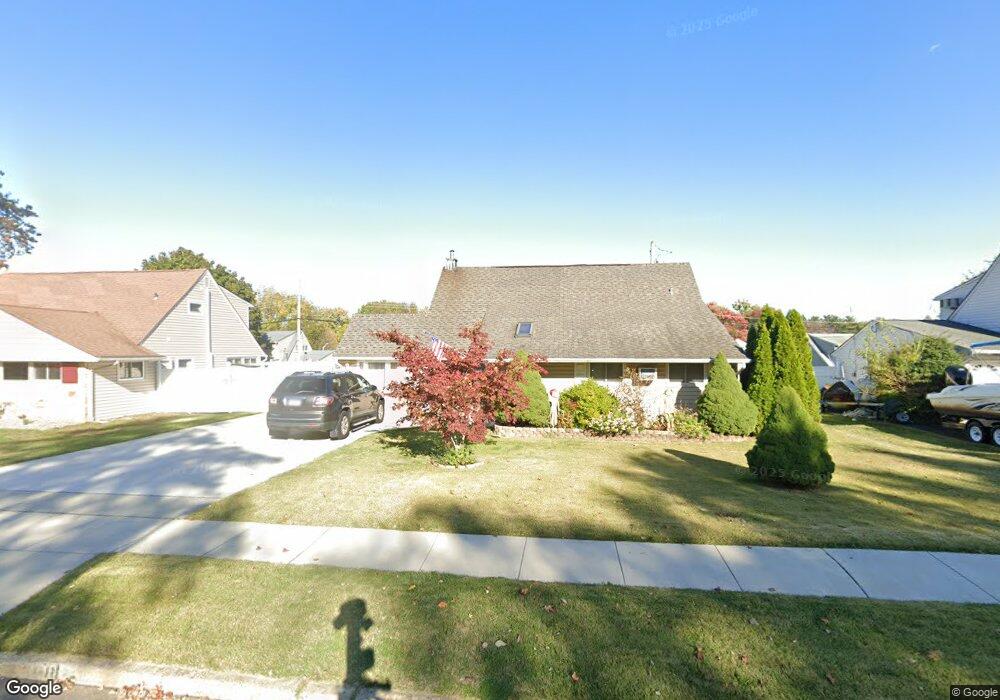 18 Downhill Rd, Levittown, PA 19056 - photo 1