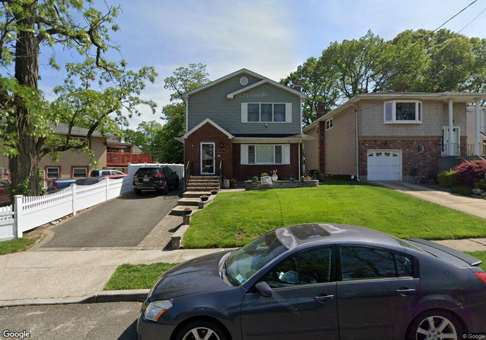 611 Wall St, West Hempstead, NY 11552 - photo 1