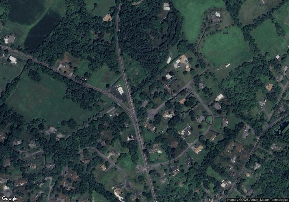 5245 Elgin Dr, Emmaus, PA 18049 - photo 1