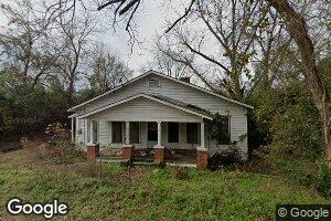 205 College St, Fort Gaines, GA 39851