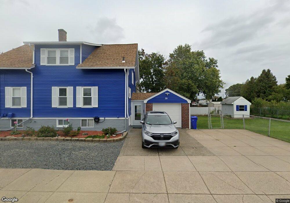 39 Dover St, Pawtucket, RI 02860 - photo 1