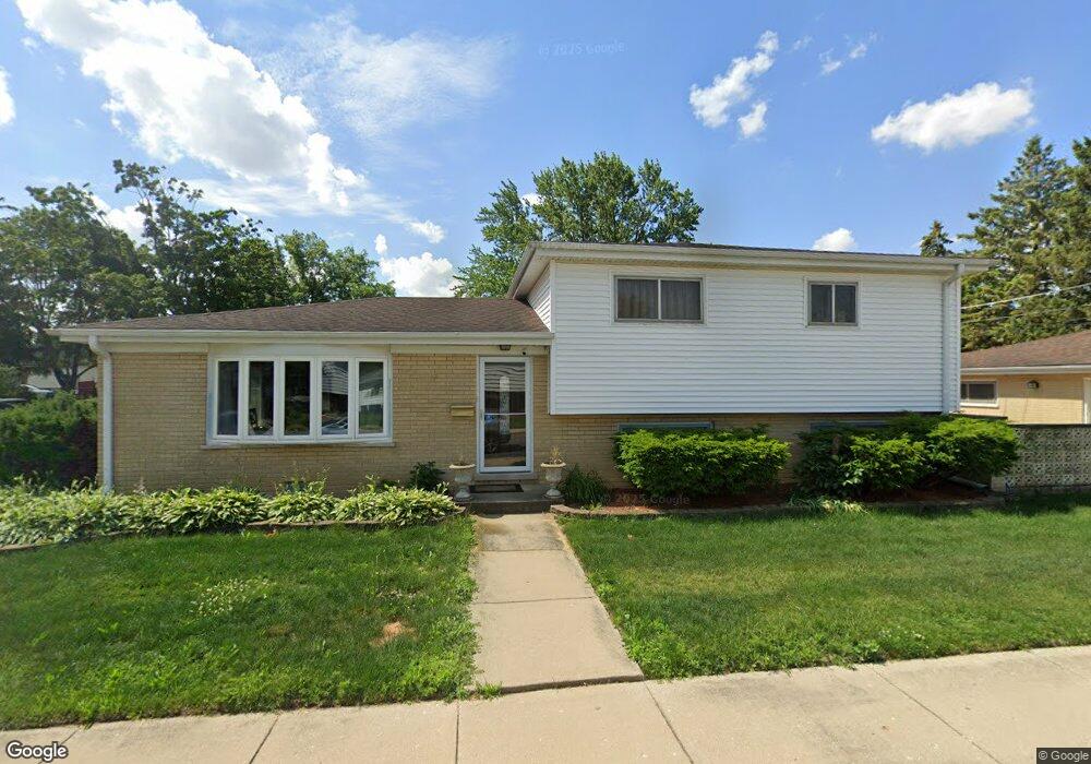 1704 Illinois St, Des Plaines, IL 60018 - photo 1