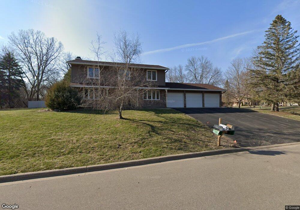 17500 Creek Ridge Pass, Minnetonka, MN 55345 - photo 1