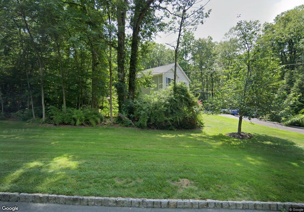 2 Woodcrest Ct, Warren, NJ 07059 - photo 1
