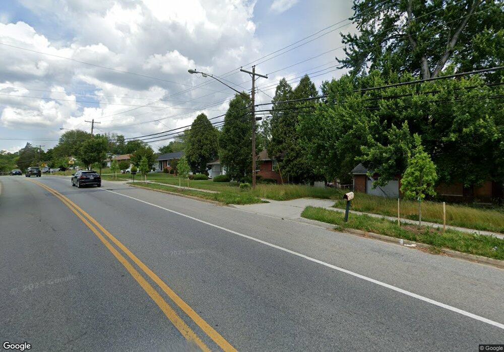 7402 Walker Mill Rd, Capitol Heights, MD 20743 - photo 1