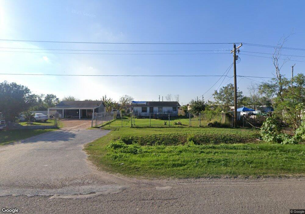 1822 S Victoria Rd, Donna, TX 78537 - photo 1