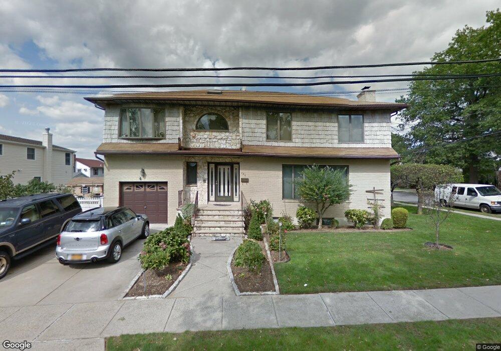 764 Roosevelt St, Franklin Square, NY 11010 - photo 1