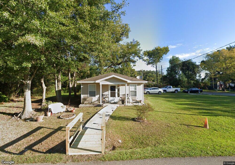 210 Weems St, Picayune, MS 39466 - photo 1